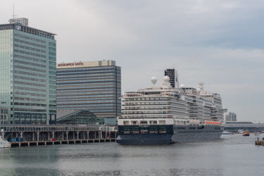 Alle calls van ms Rotterdam geannuleerd bij Cruise Port Amsterdam
