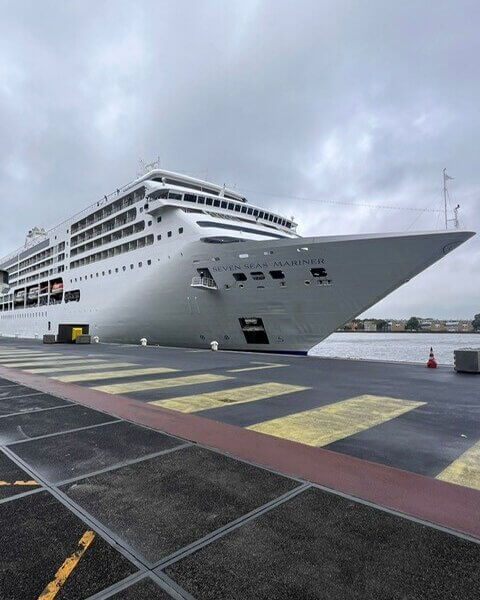Cruiseschip RES2024040520 - Seven Seas Mariner