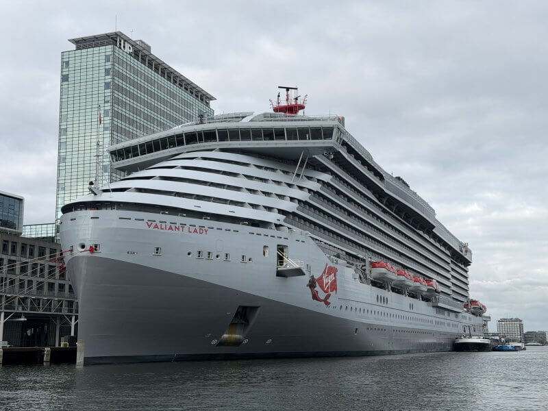 Cruiseschip RES2026030169 - 